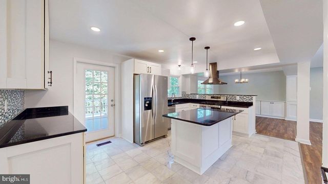 6602 GREENVIEW LN, Springfield, VA 22152