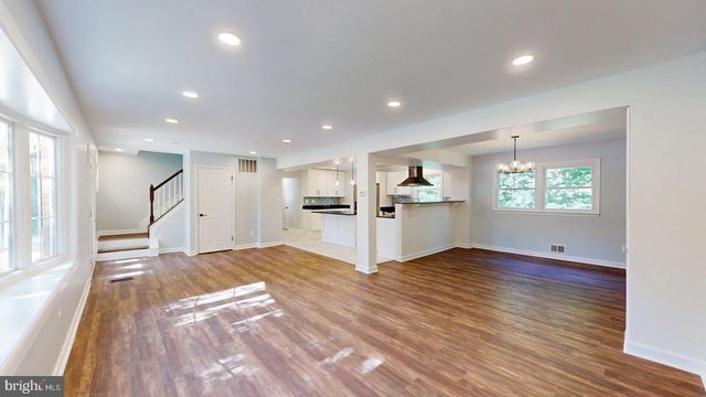 6602 GREENVIEW LN, Springfield, VA 22152