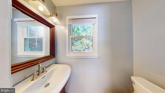 6602 GREENVIEW LN, Springfield, VA 22152