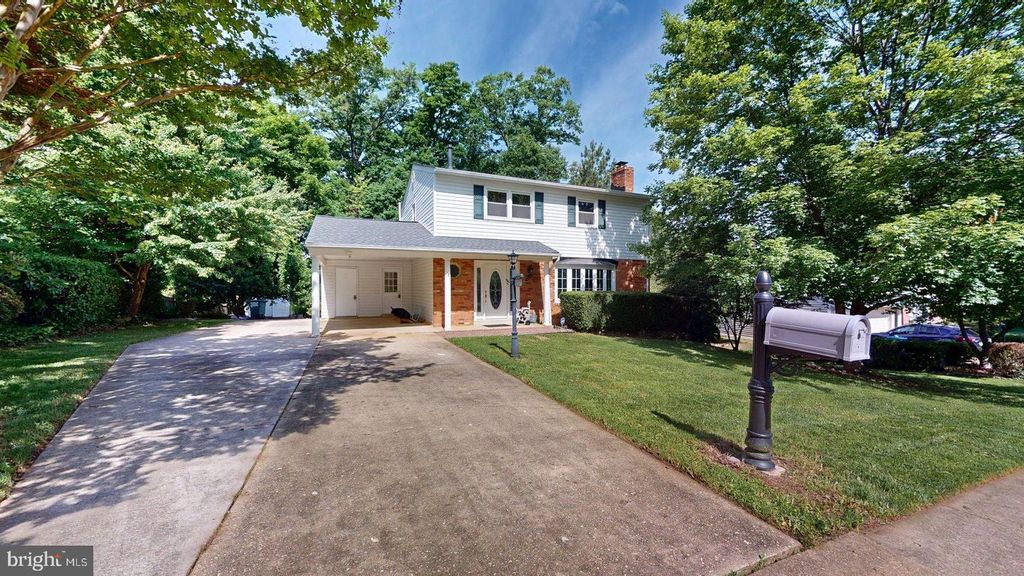 6602 GREENVIEW LN, Springfield, VA 22152