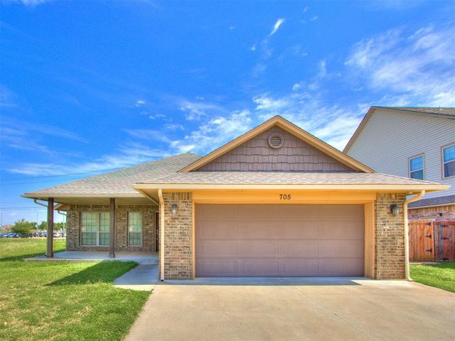 705 SW 11TH Street St, Moore, OK 73160