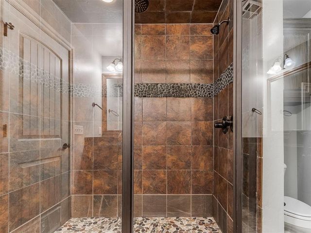 705 SW 11TH Street St, Moore, OK 73160