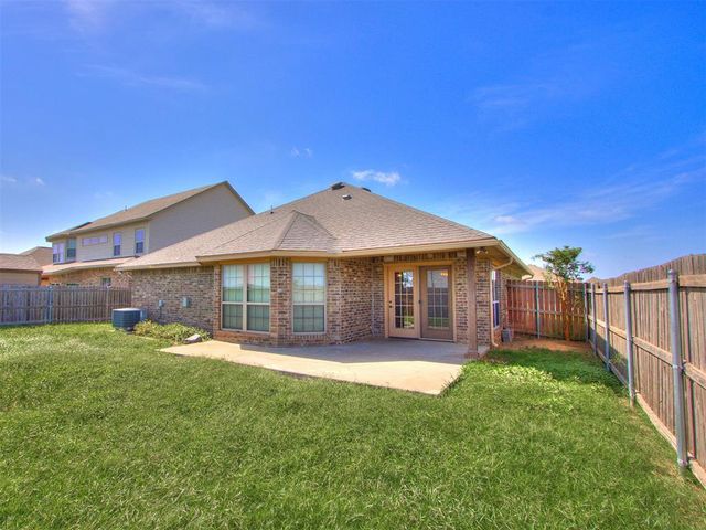 705 SW 11TH Street St, Moore, OK 73160