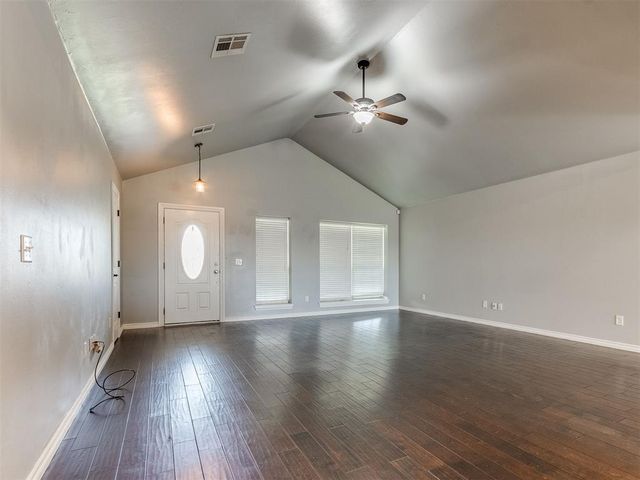705 SW 11TH Street St, Moore, OK 73160