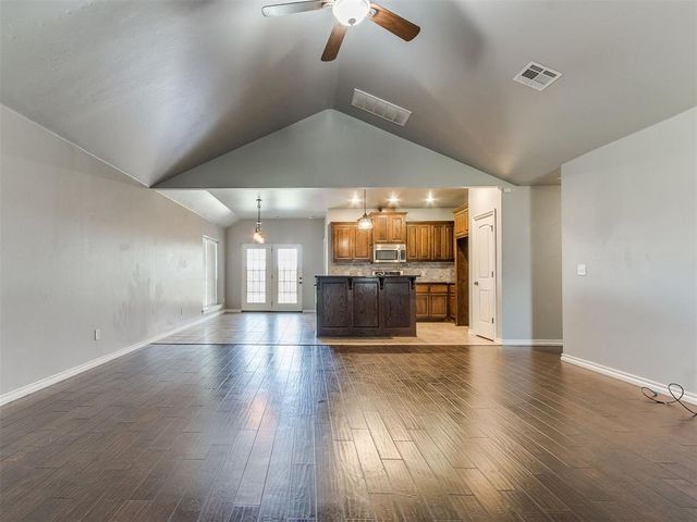 705 SW 11TH Street St, Moore, OK 73160