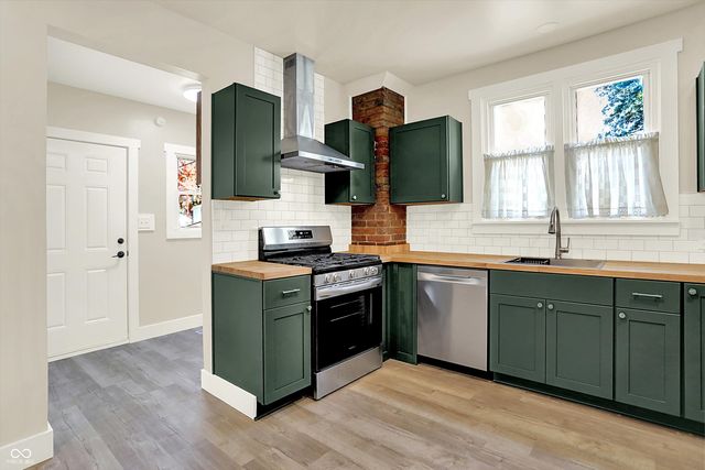 630 Walnut Street, Whiteland, IN 46184