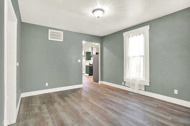 630 Walnut Street, Whiteland, IN 46184