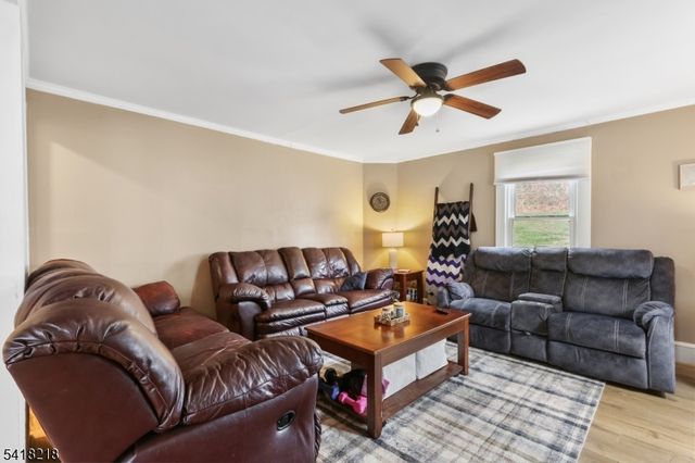 5 Vannatta Pl, Belvidere Twp., NJ 07823