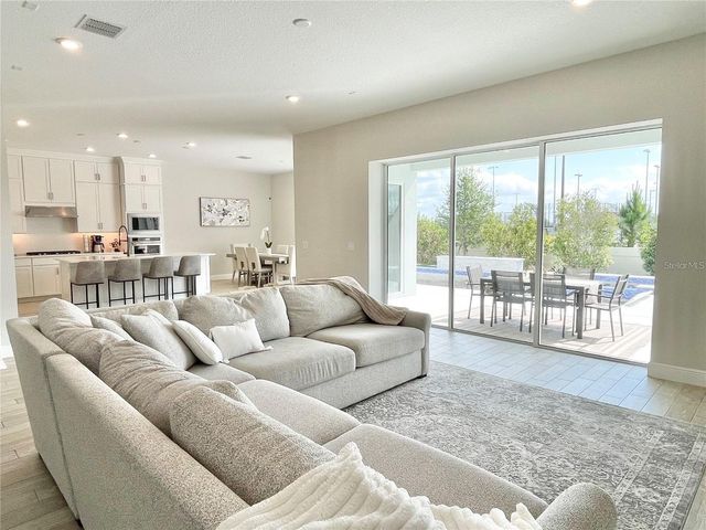 10275 PARK ESTATES AVENUE, Orlando, FL 32836