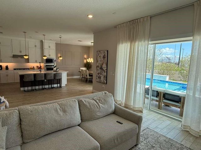 10275 PARK ESTATES AVENUE, Orlando, FL 32836