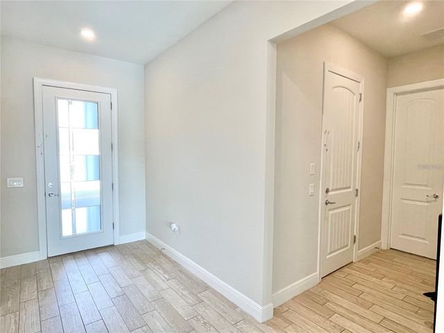 10275 PARK ESTATES AVENUE, Orlando, FL 32836