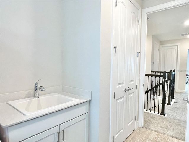 10275 PARK ESTATES AVENUE, Orlando, FL 32836