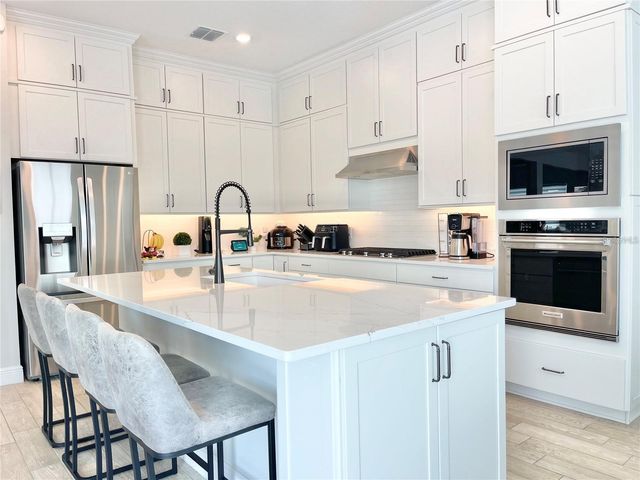 10275 PARK ESTATES AVENUE, Orlando, FL 32836