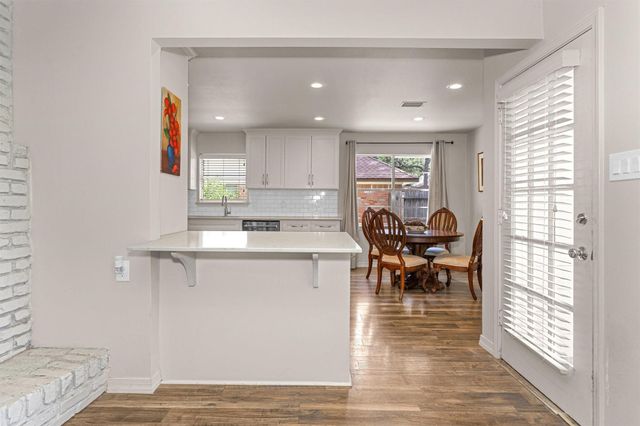 2622 Hollow Hook Road, Houston, TX 77080