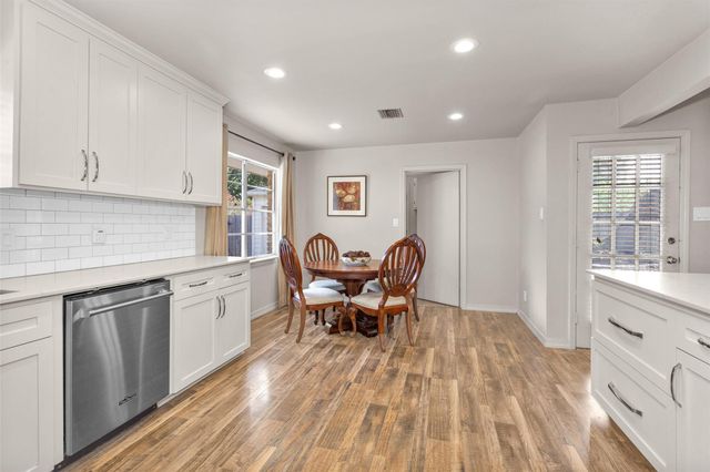 2622 Hollow Hook Road, Houston, TX 77080