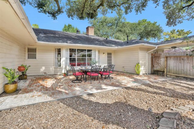 2622 Hollow Hook Road, Houston, TX 77080
