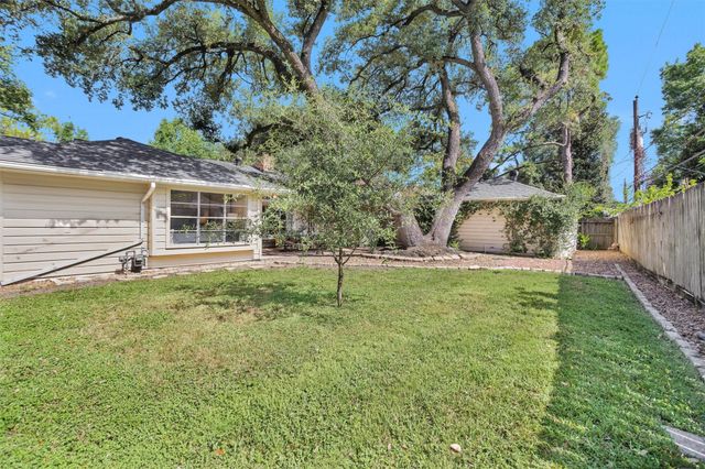 2622 Hollow Hook Road, Houston, TX 77080