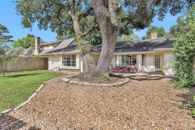 2622 Hollow Hook Road, Houston, TX 77080