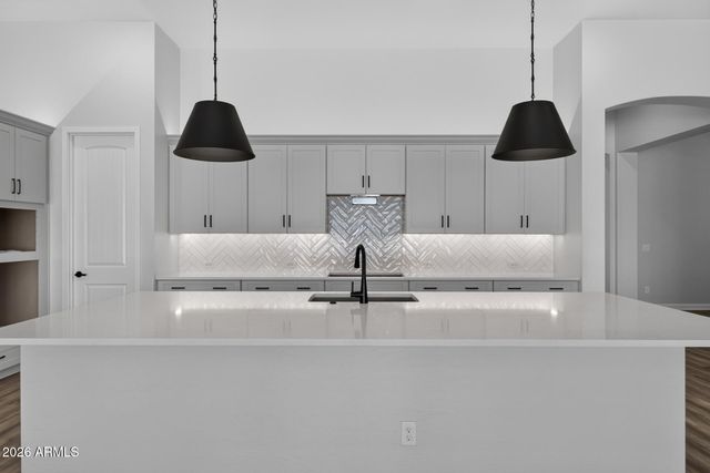 22998 E RAVEN Drive, Queen Creek, AZ 85142