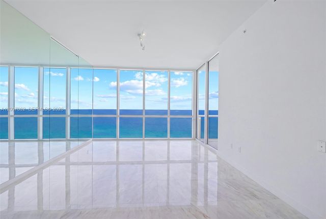100 S Pointe Dr 2107, Miami Beach, FL 33139