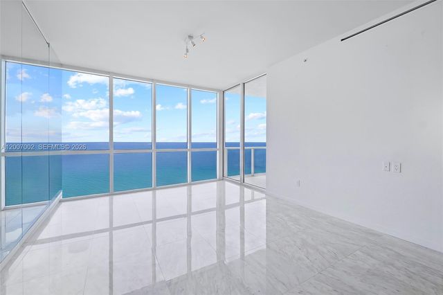 100 S Pointe Dr 2107, Miami Beach, FL 33139