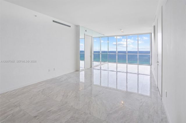 100 S Pointe Dr 2107, Miami Beach, FL 33139