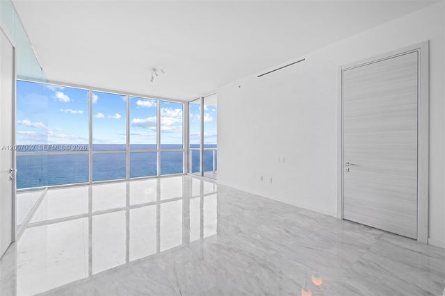 100 S Pointe Dr 2107, Miami Beach, FL 33139