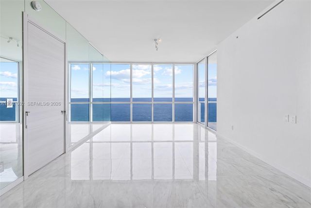 100 S Pointe Dr 2107, Miami Beach, FL 33139