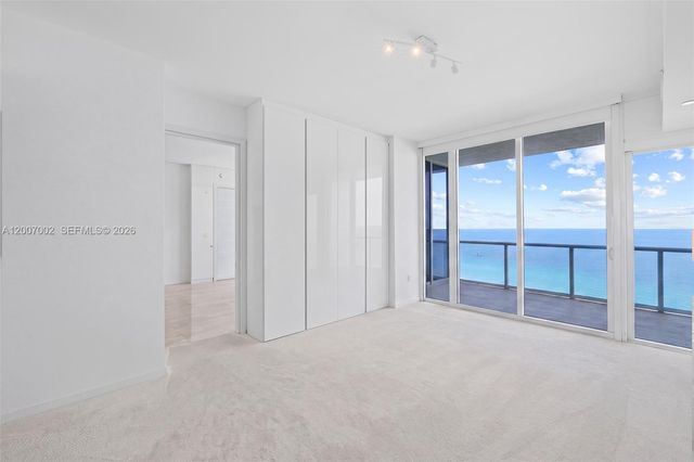100 S Pointe Dr 2107, Miami Beach, FL 33139