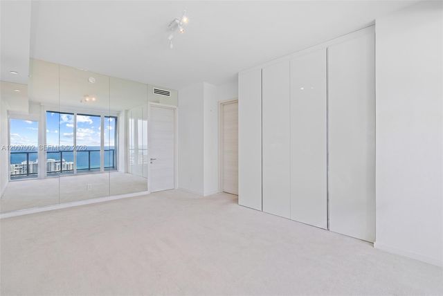 100 S Pointe Dr 2107, Miami Beach, FL 33139
