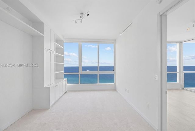 100 S Pointe Dr 2107, Miami Beach, FL 33139
