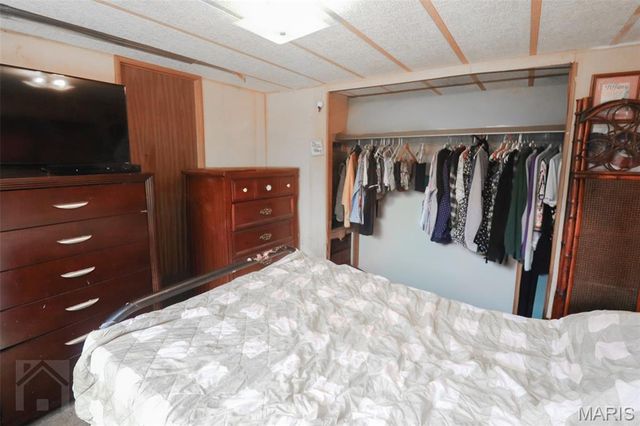 14390 Harvey Drive, Dixon, MO 65459