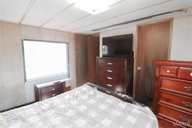 14390 Harvey Drive, Dixon, MO 65459