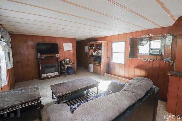 14390 Harvey Drive, Dixon, MO 65459