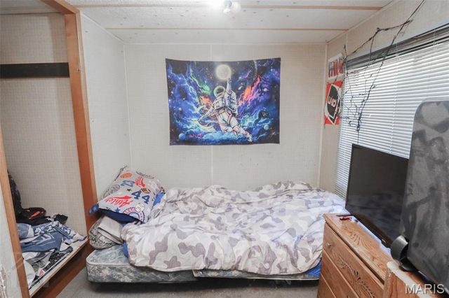 14390 Harvey Drive, Dixon, MO 65459