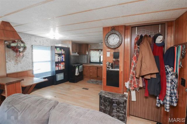 14390 Harvey Drive, Dixon, MO 65459