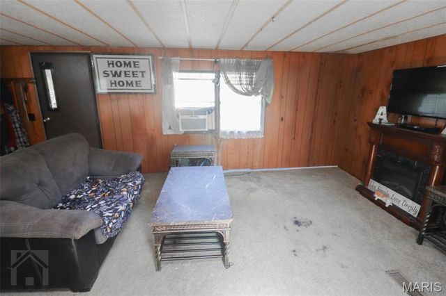 14390 Harvey Drive, Dixon, MO 65459