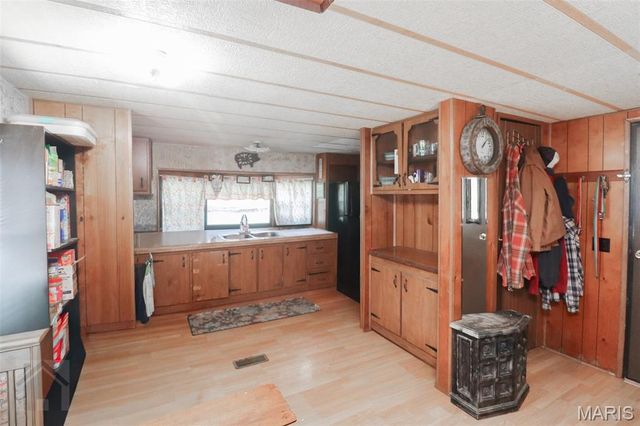 14390 Harvey Drive, Dixon, MO 65459