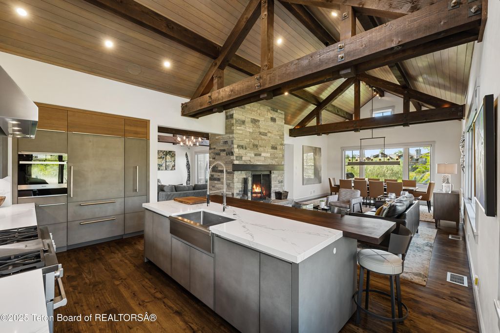 2700 W PEREGRINE Lane, Jackson, WY 83001 photo 11