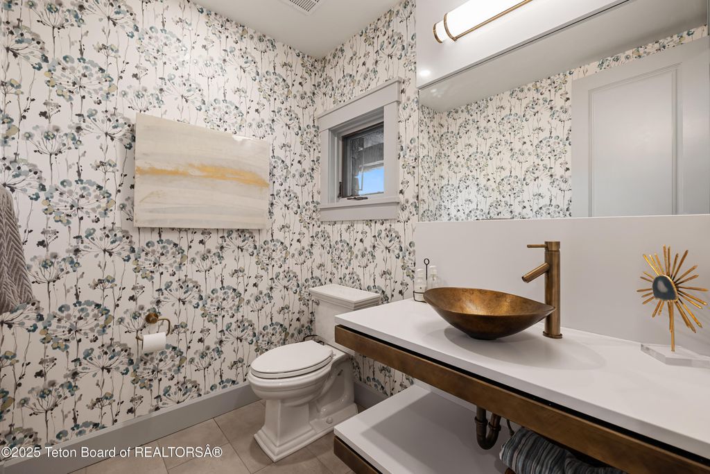 2700 W PEREGRINE Lane, Jackson, WY 83001 photo 18