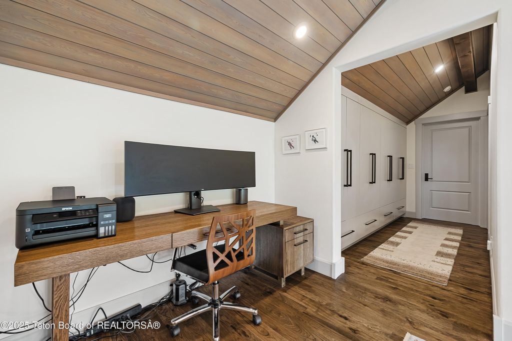 2700 W PEREGRINE Lane, Jackson, WY 83001 photo 31