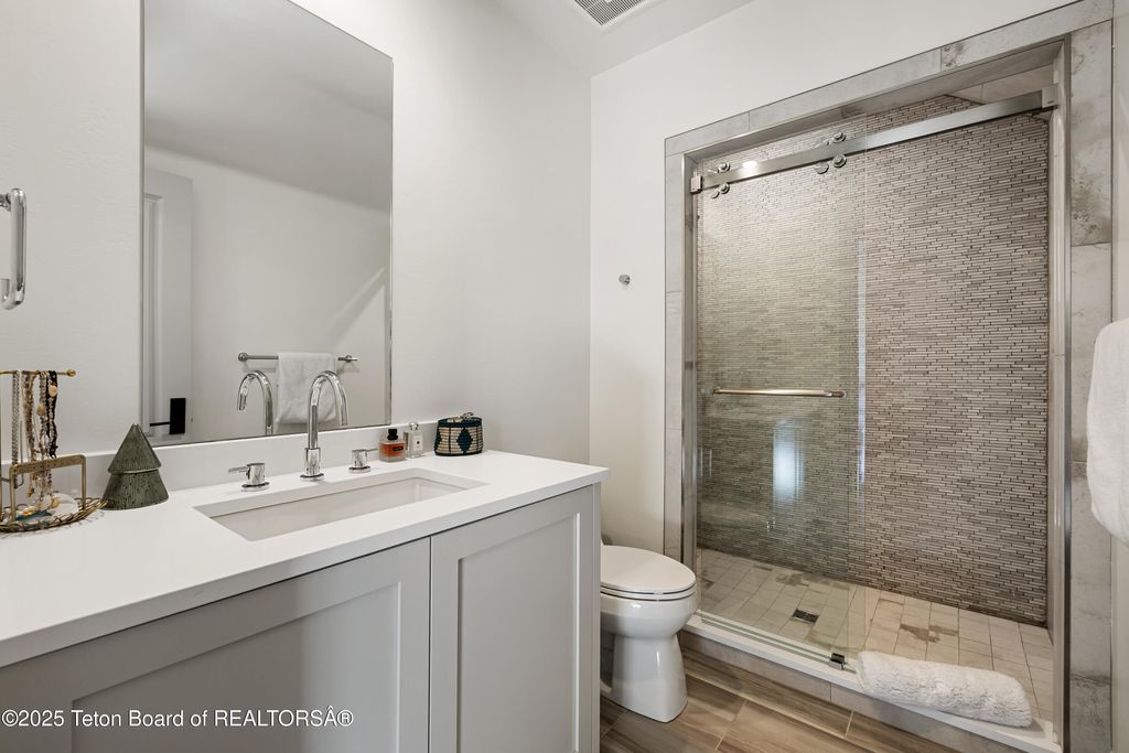 2700 W PEREGRINE Lane, Jackson, WY 83001 photo 32