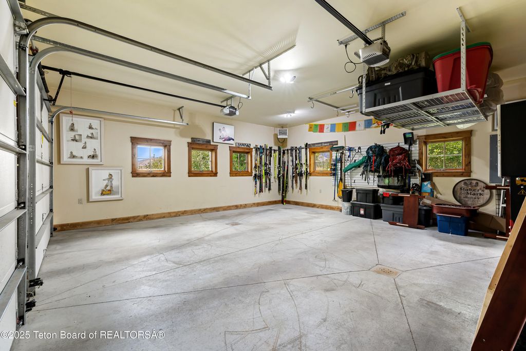 2700 W PEREGRINE Lane, Jackson, WY 83001 photo 34