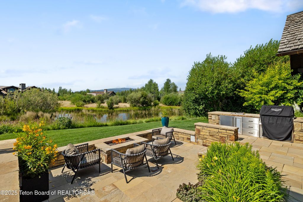 2700 W PEREGRINE Lane, Jackson, WY 83001 photo 38
