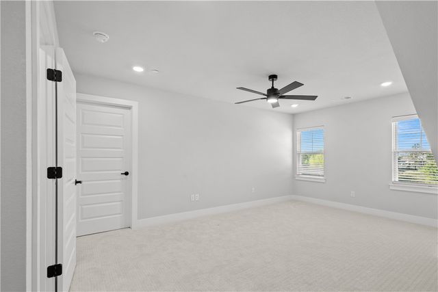 4150 W Huron Loop, Fayetteville, AR 72704