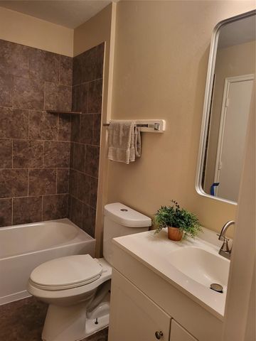 7302 Legacy Pines Drive, Cypress, TX 77433