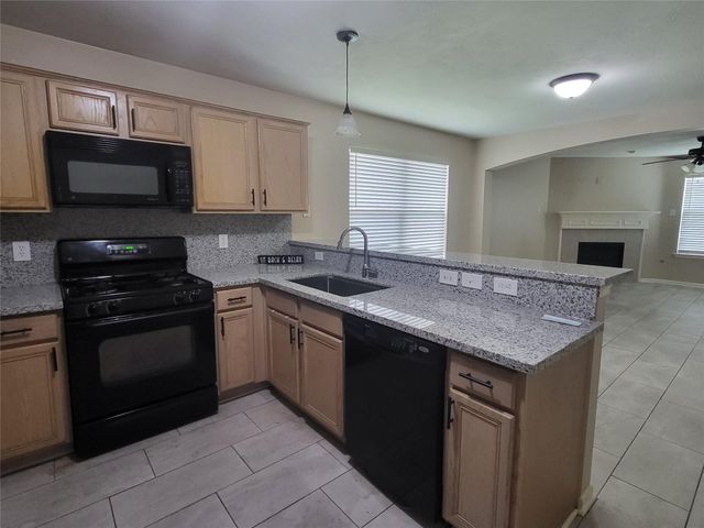 7302 Legacy Pines Drive, Cypress, TX 77433