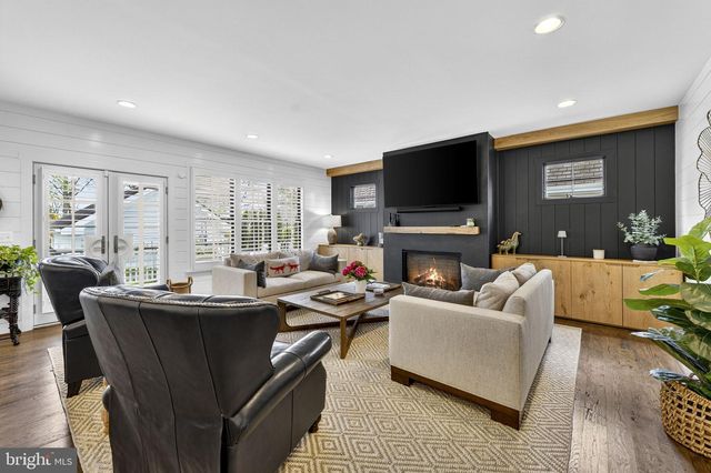 105 REED ST, Middleburg, VA 20117