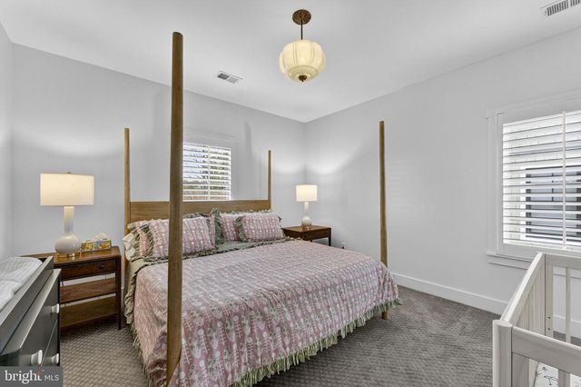 105 REED ST, Middleburg, VA 20117