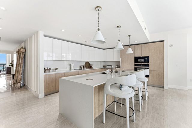 3100 N Ocean Drive 1702p, Singer Island, FL 33404